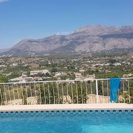 Haus Mit Pool